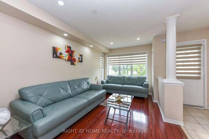 Property Photo: 5986 Long Valley Road ON L5M 6K4