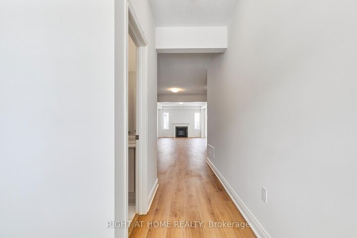 Property Photo: 2122 Cayenne Street Upper Level ON L1L 0W8