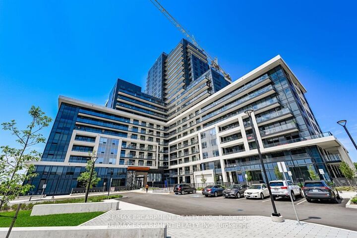 3220 William Coltson Avenue 607 — photo 1