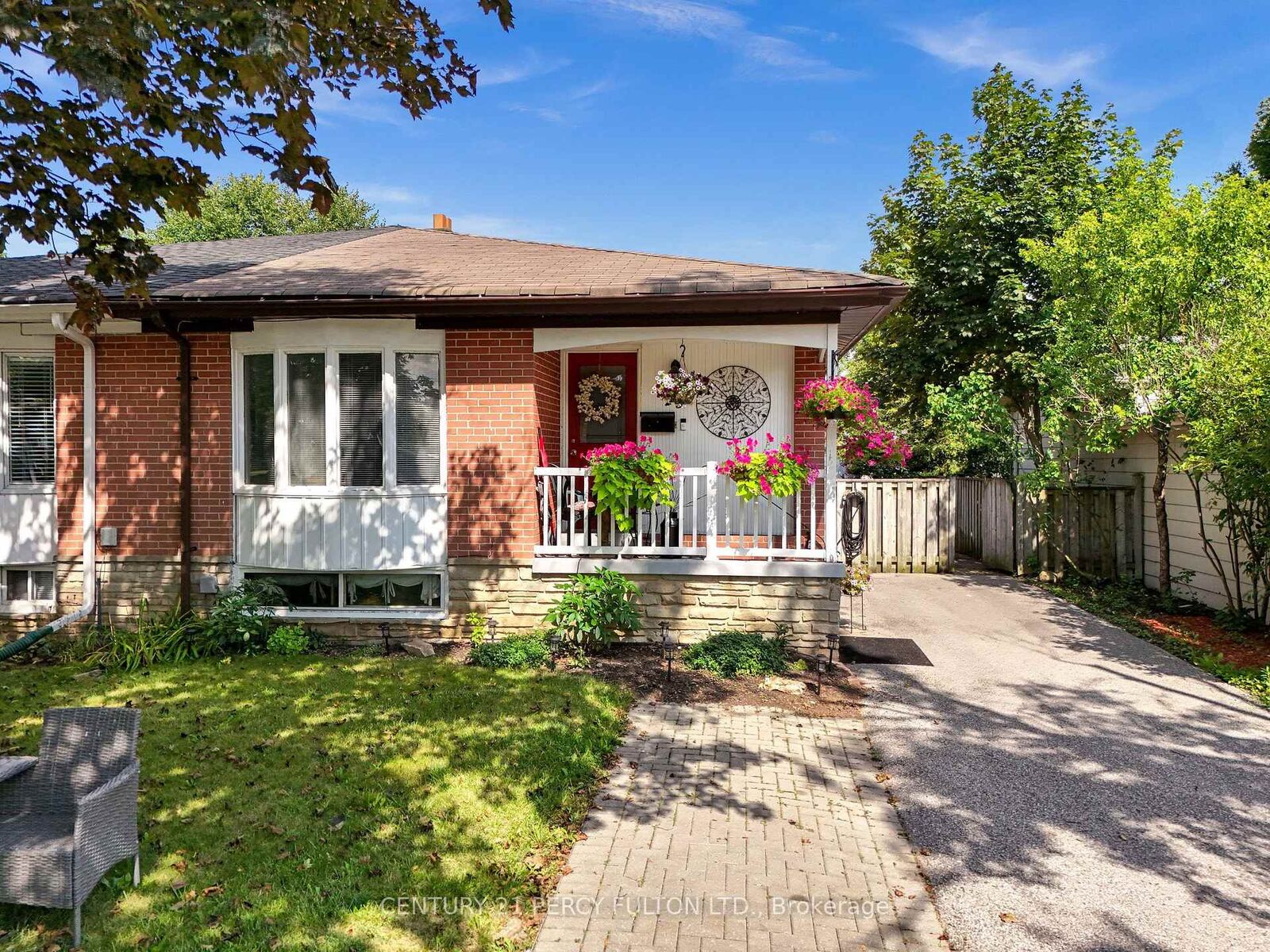 Property Photo: 719 Balaton Avenue ON L1W 1W3