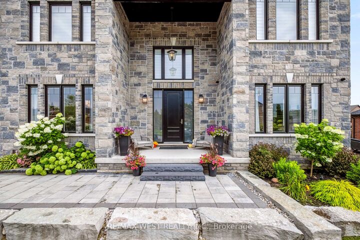 Property Photo: 39 McKeown Street ON L0L 2N0