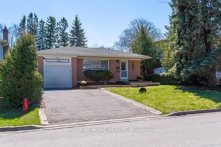 Property Photo: 304 Roywood Crescent ON L3Y 1A5