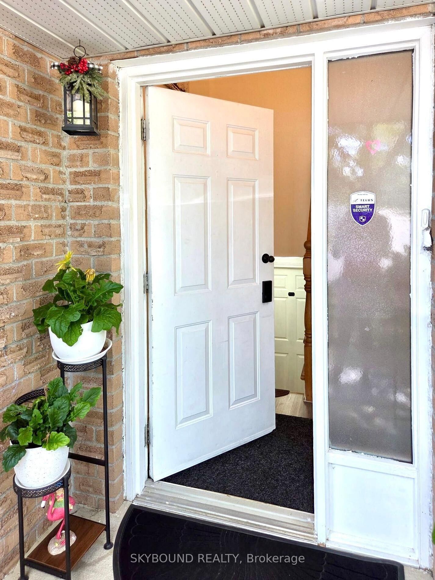 Property Photo: 2586 Foxmeadow Road N Apartment 1, Room #1 ON K9L 1X2