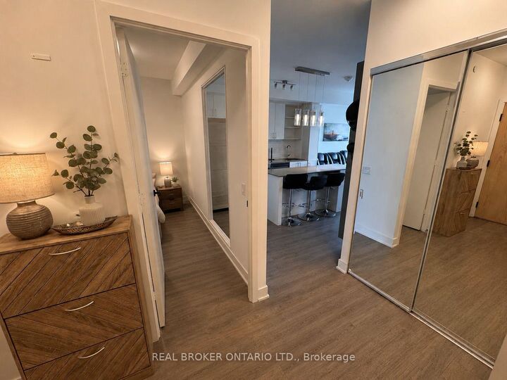 Property Photo: 50 George Butchart Drive 608 ON M2K 0C9