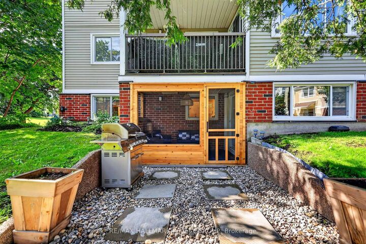 Photo de la propriété:  6434 Bilberry Drive 109  ON K1C 4P5 