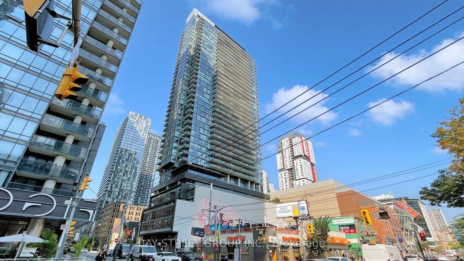 Photo de la propriété: 290 Adelaide Street W 1804 ON M5V 1P6