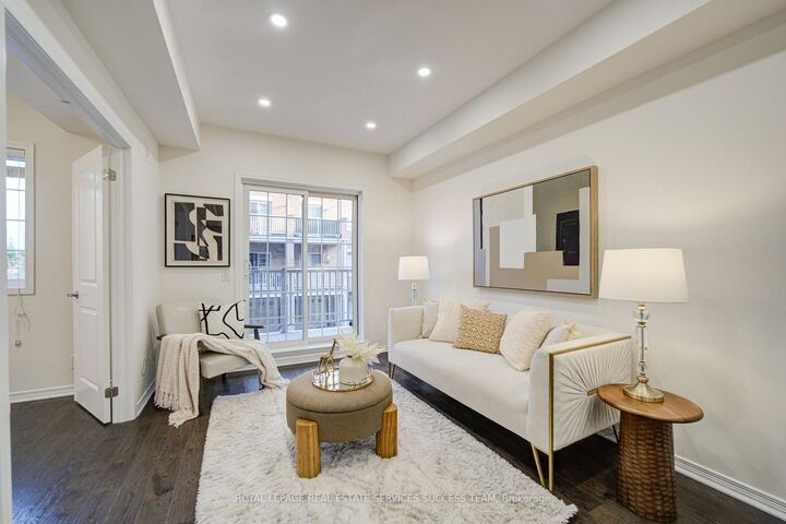 Property Photo: 45 Ormerod Lane ON L4S 0G3
