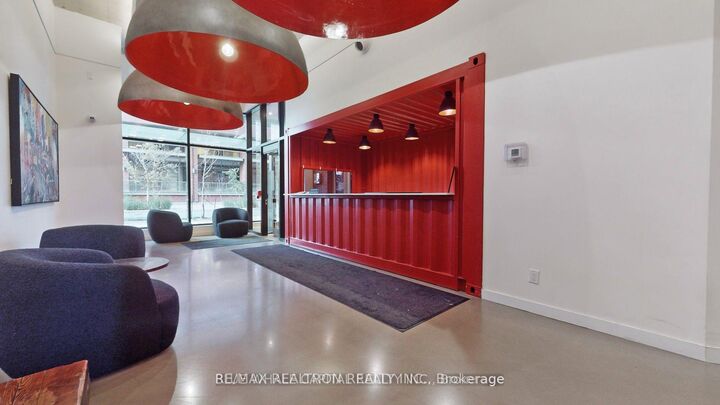 Property Photo:  135 East Liberty Street 702  ON M6K 0G7 
