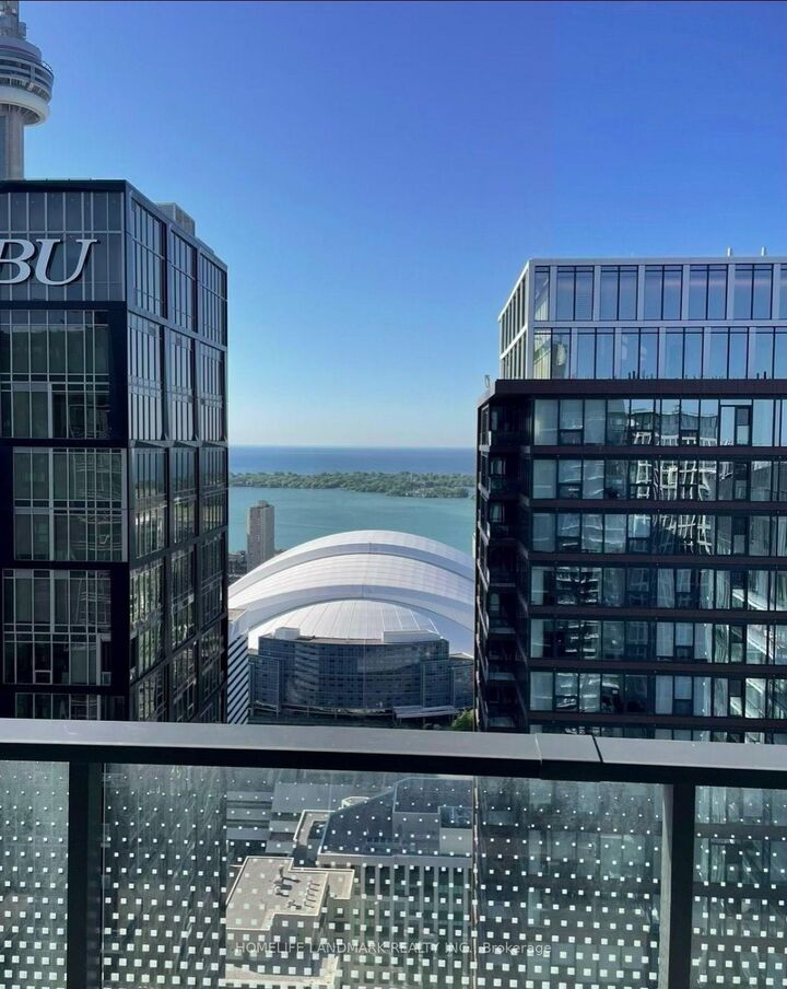 125 Blue Jays Way 5301 — photo 1