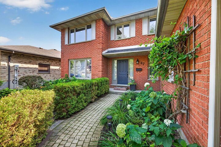 Property Photo: 47 Robinson Lane ON N5X 3V3