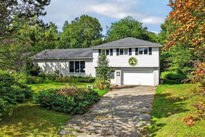 168 Albert Street N — photo 1