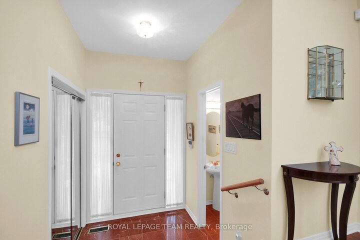 Property Photo: 550B Queen Elizabeth Drive ON K1S 3N4