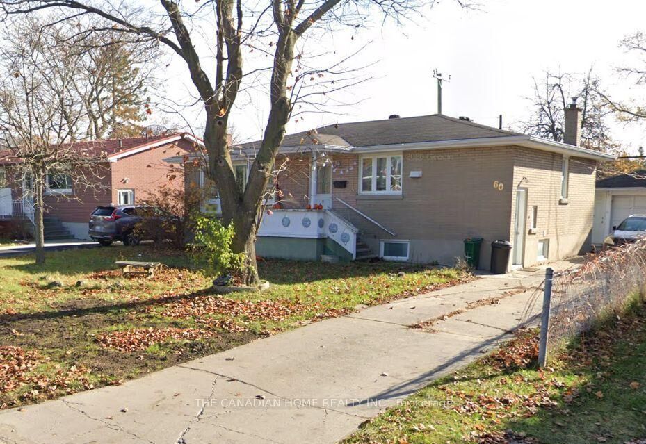 Property Photo:  60 Campbell Crescent #1  ON K7M 1Z5 