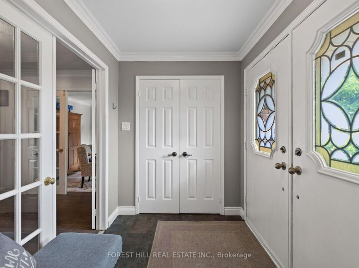 Property Photo: 36 Trillium Drive ON L4G 6A7