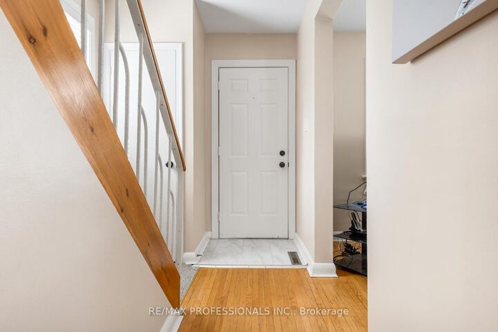 Property Photo: 21 Brendwin Road ON M6N 4V6