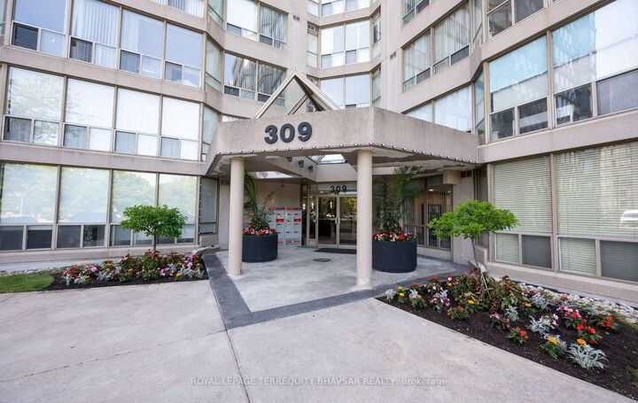 Property Photo: 309 Major Mackenzie Drive E 915 ON L4C 9V5