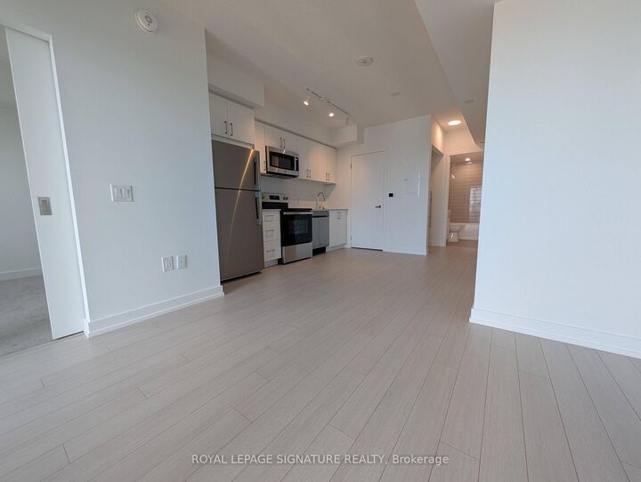 Property Photo:  4010 Eglinton Avenue 1320  ON M9A 4M2 