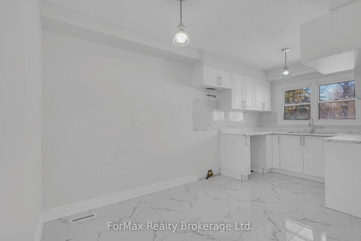 Property Photo:  23 Drew Court  ON L1N 8X6 