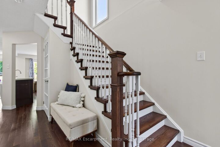 Property Photo: 5143 Lampman Avenue ON L7L 6K1