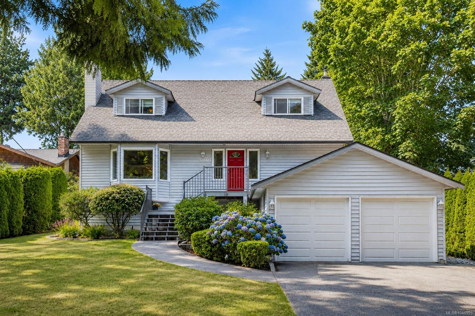 Property Photo:  5060 Del Monte Ave  BC V8Y 1W8 