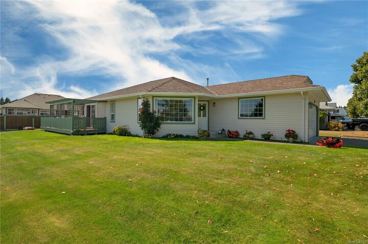 Property Photo: 115 Colorado Dr BC V9H 1N2