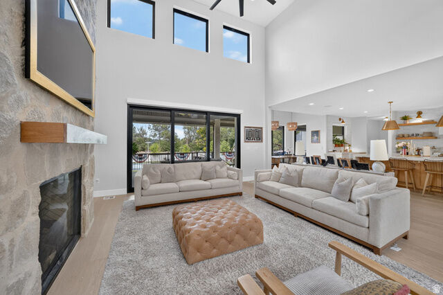 Property Photo:  438 S 950 W  UT 84025 