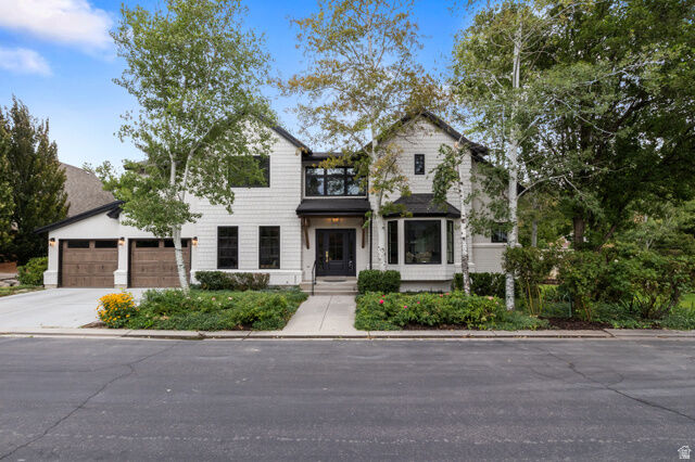 Property Photo: 6183 S Haven Moor Cir E UT 84121