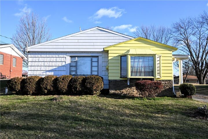 Property Photo:  122 Taylor Run Road  PA 15063 