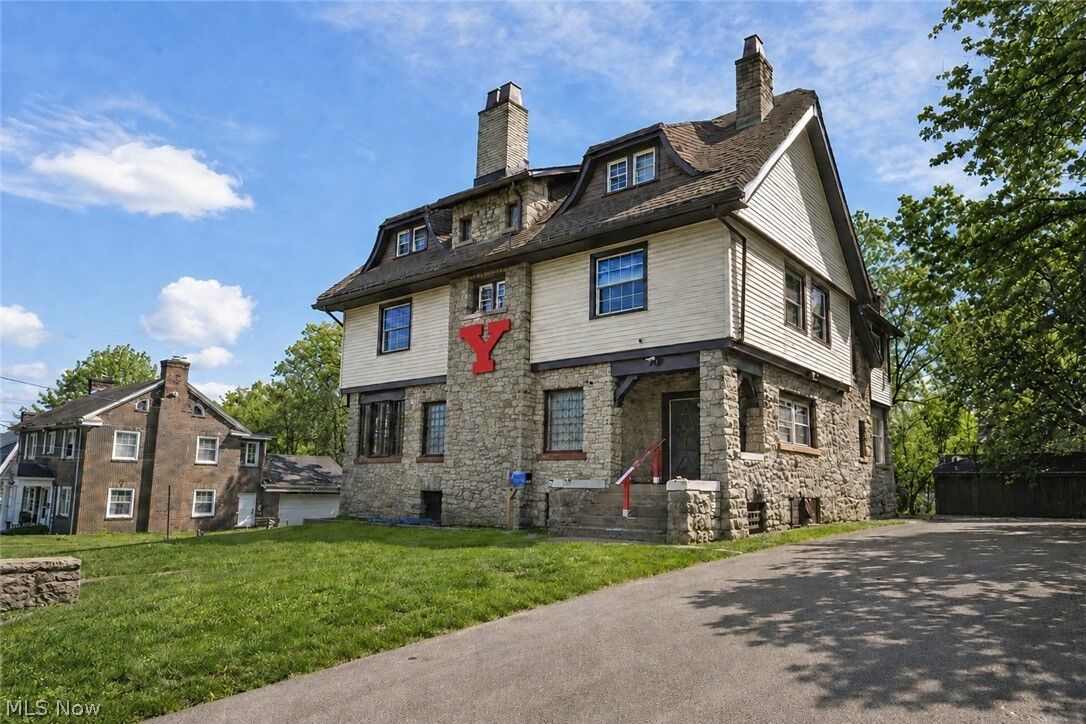Property Photo: 45 Indiana Avenue OH 44505