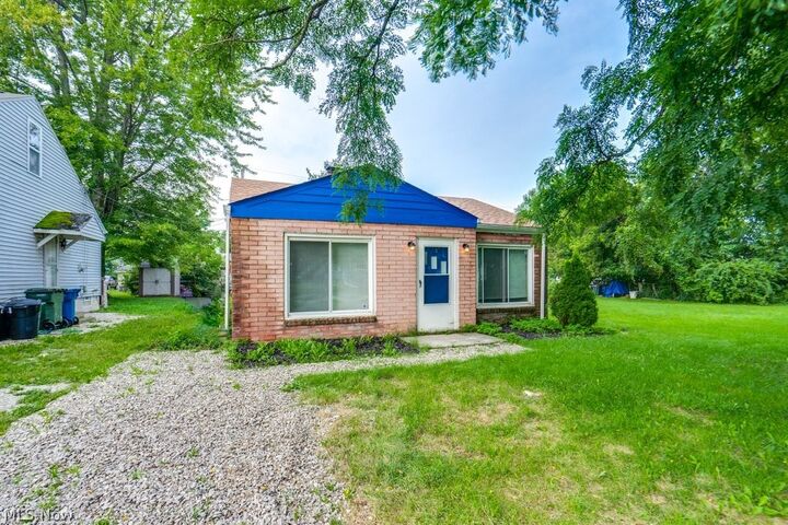 Property Photo: 396 Niagara Road OH 44089