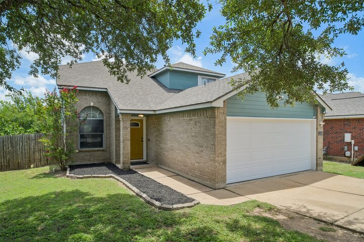 Property Photo:  1110 Brashear Lane  TX 78613 