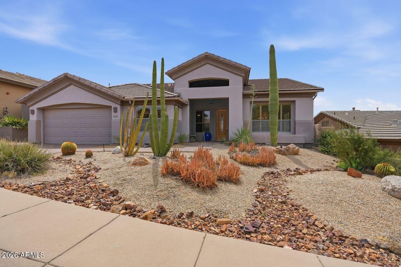 Property Photo: 14811 E Lookout Ledge -- AZ 85268