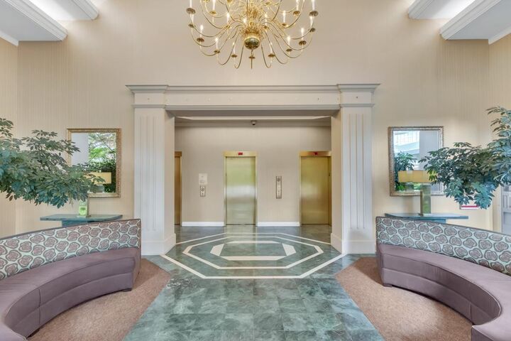 Property Photo: 6220 McKay Avenue 501 BC V5H 4M8