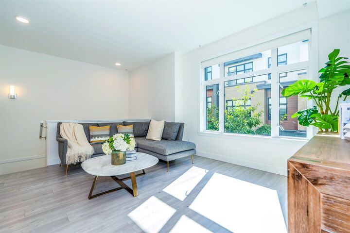 Property Photo: 2035 Glenaire Drive 259 BC V7P 1Y3