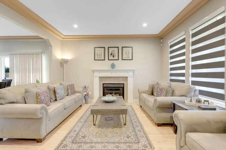 Property Photo: 33834 Grewall Crescent BC V2V 7B6