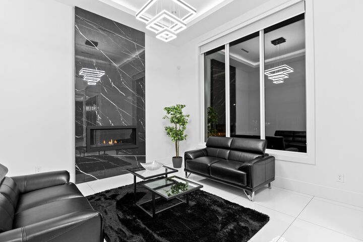 Property Photo: 12682 78 Avenue BC V3W 2X7