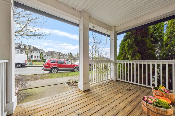 Property Photo: 18043 70 Avenue BC V3S 6X3