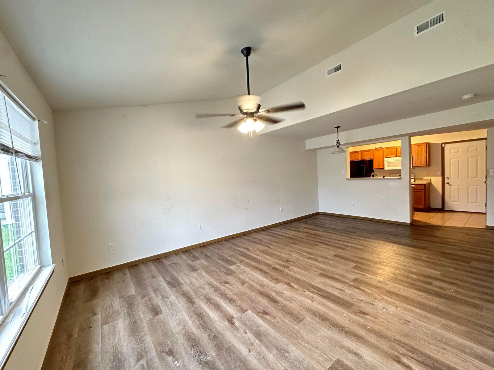 Property Photo: 1516 Raleigh Dr MO 65202