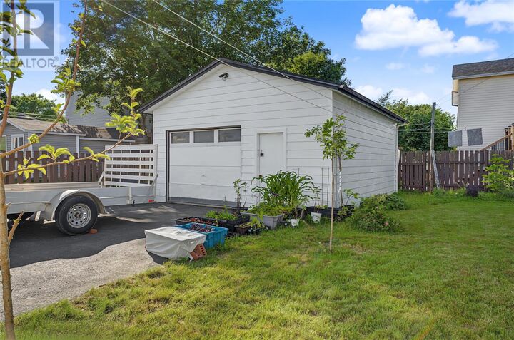 Property Photo:  65 Whiteley Drive  NL A1N 2P8 