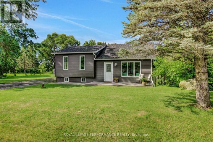 Property Photo: 11 Alyssa Crescent ON K0A 2R0