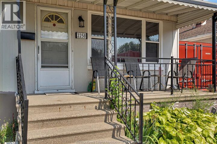 Property Photo:  2258 Parkwood  ON N8W 2J9 