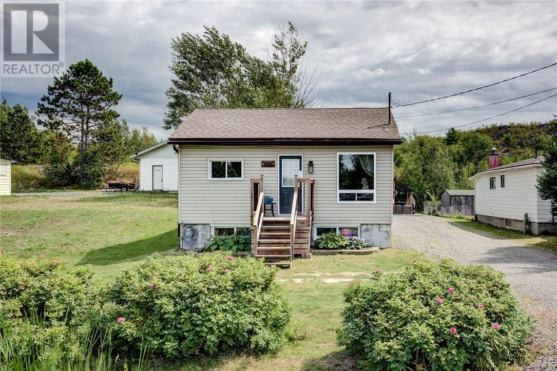 Property Photo:  850 Highway 17E  ON P0M 3C0 