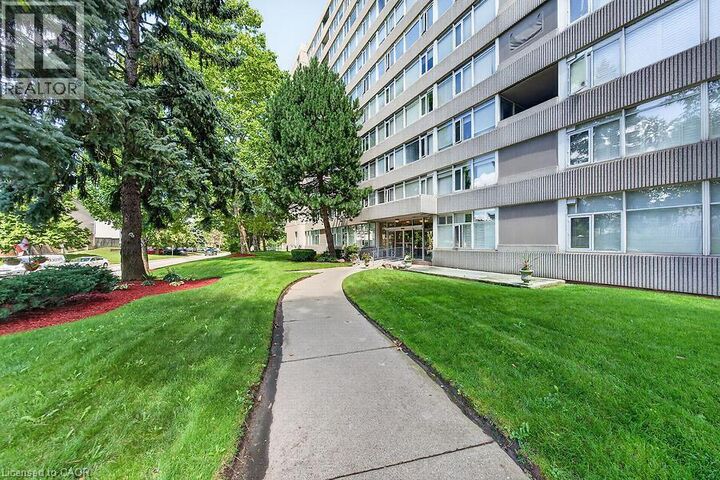 Property Photo:  30 Harrisford Street 908  ON L8K 6N1 