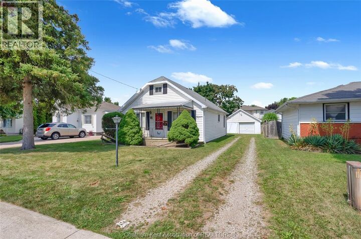 Property Photo: 15 Oxley Drive ON N7L 2K5
