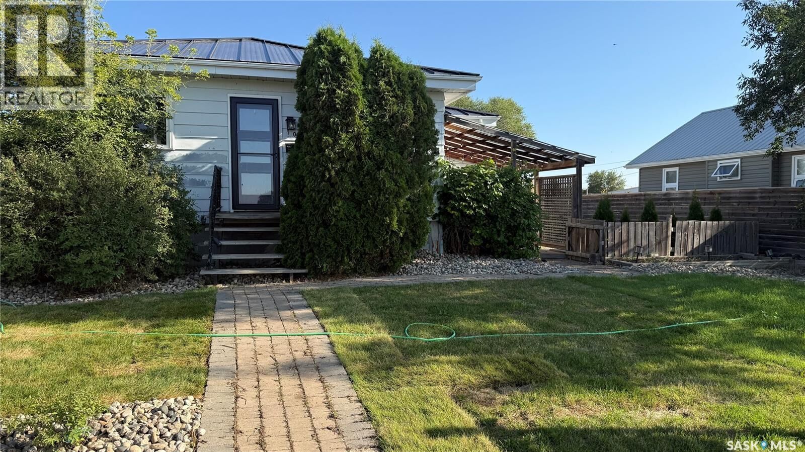 Photo de la propriété: 108 Front Street N SK S0G 3W0