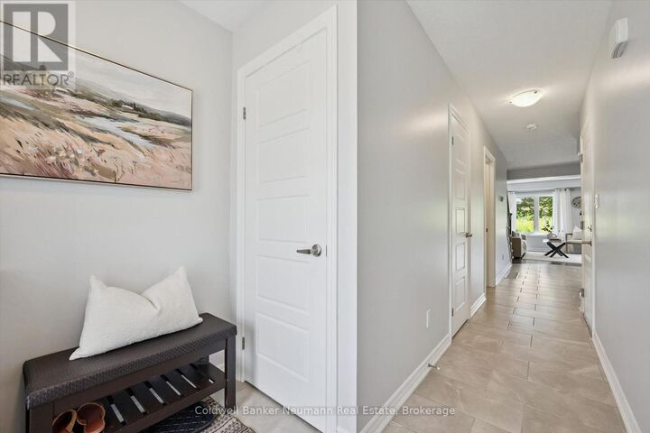 Property Photo:  91 Poppy Drive East 3  ON N1L 0M6 