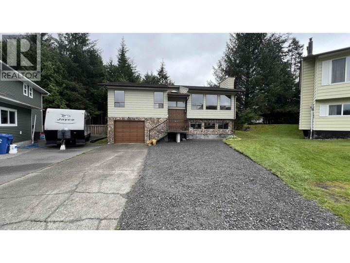 Property Photo: 116 Raven Place BC V8J 4E5