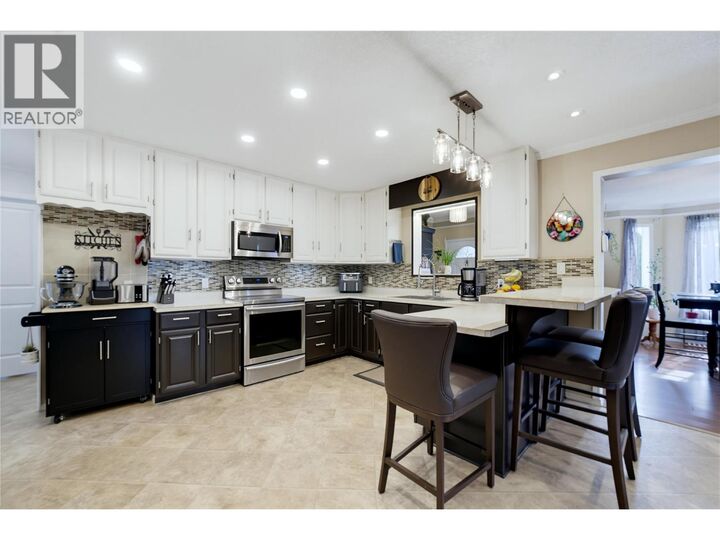 Property Photo:  502 Maple Street  BC V0E 2V0 