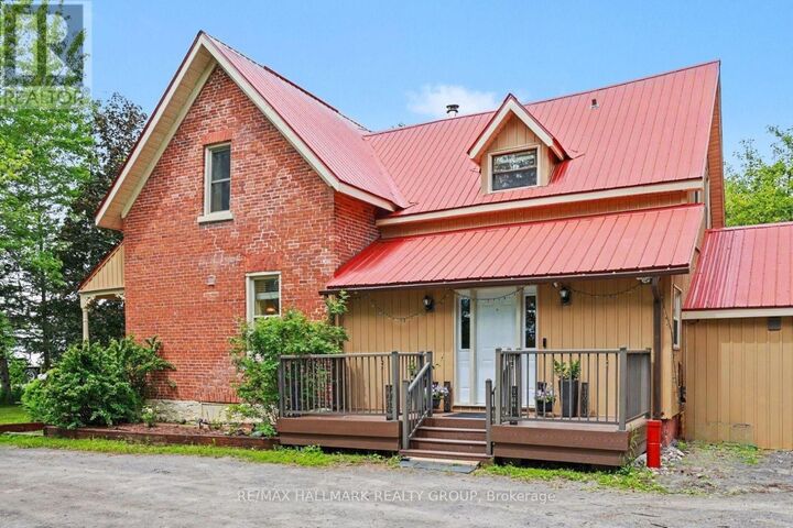 Property Photo:  3548 Woodkilton Road  ON K0A 3M0 