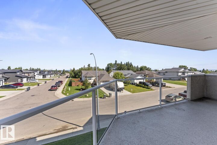 Property Photo:  1705 7 Avenue 201  AB T9M 0A6 